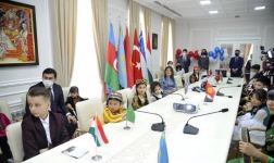 Дети тюркского мира в национальных костюмах – праздничный вечер в Баку (ФОТО)