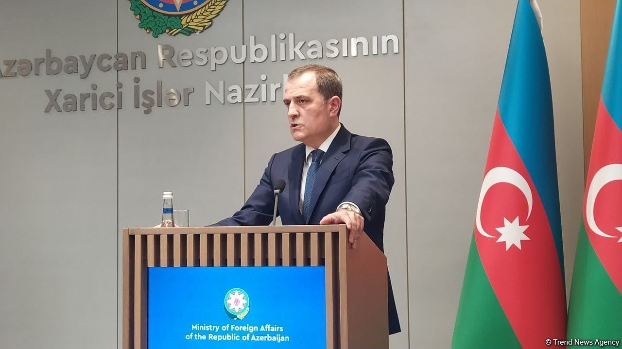 В Армении крайне много призывов на почве нетерпимости и ненависти - глава МИД Азербайджана