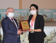 В Университете «Одлар юрду» представлена выставка проекта Mən Qarabağam (ФОТО)