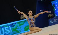 Красота и грация - Лучшие моменты второго дня соревнований Кубка мира по художественной гимнастике в Баку (ФОТО)