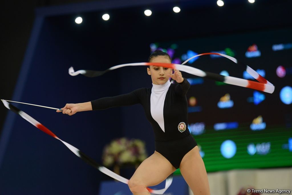 Азербайджанская гимнастка Зохра Агамирова вышла в финал Кубка мира в Баку в упражнении с лентой