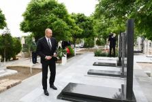 Президент Ильхам Алиев посетил могилы шехидов Отечественной войны на Нахчыванском городском кладбище (ФОТО)