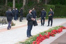 Представители общественности страны чтят светлую память великого лидера Гейдара Алиева (ФОТО)