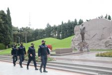 Представители общественности страны чтят светлую память великого лидера Гейдара Алиева (ФОТО)