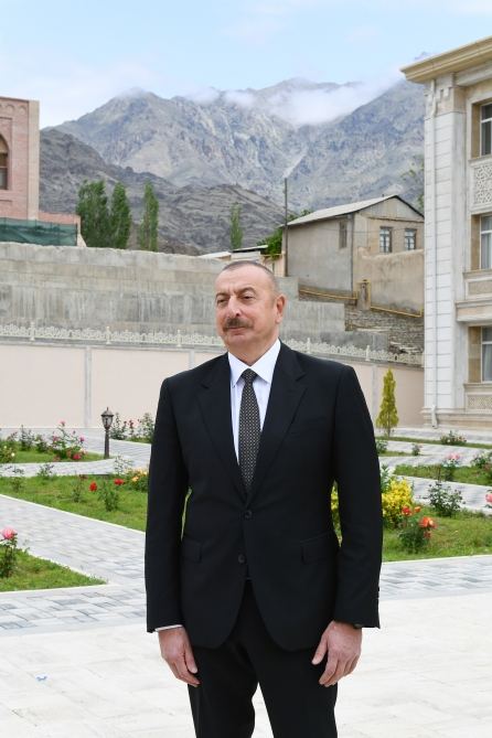 Президент Ильхам Алиев принял участие в открытии проекта реконструкции систем питьевого водоснабжения в Ордубаде (ФОТО)