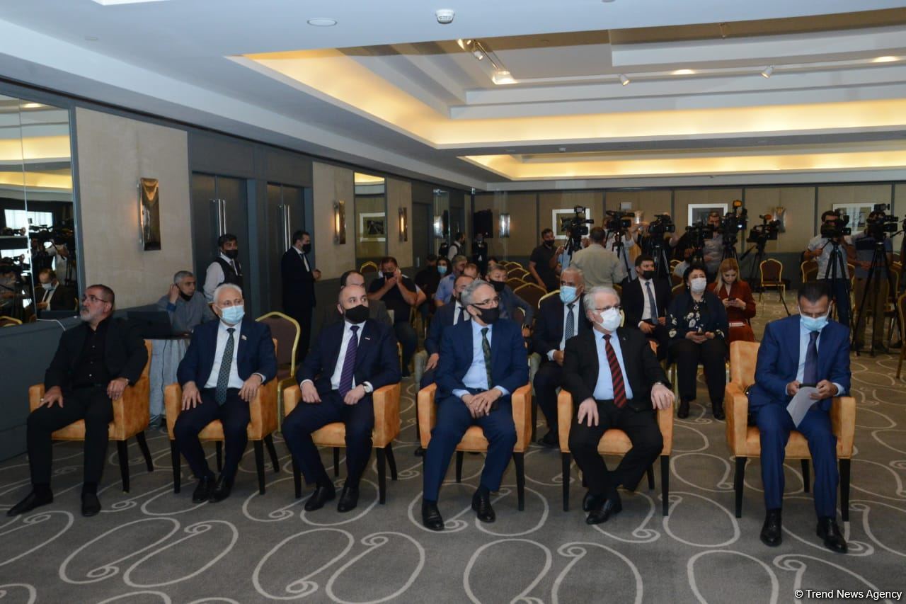 В Баку прошла презентация совместного проекта АМИ Trend и турецкой Albayrak Media Group (ФОТО)