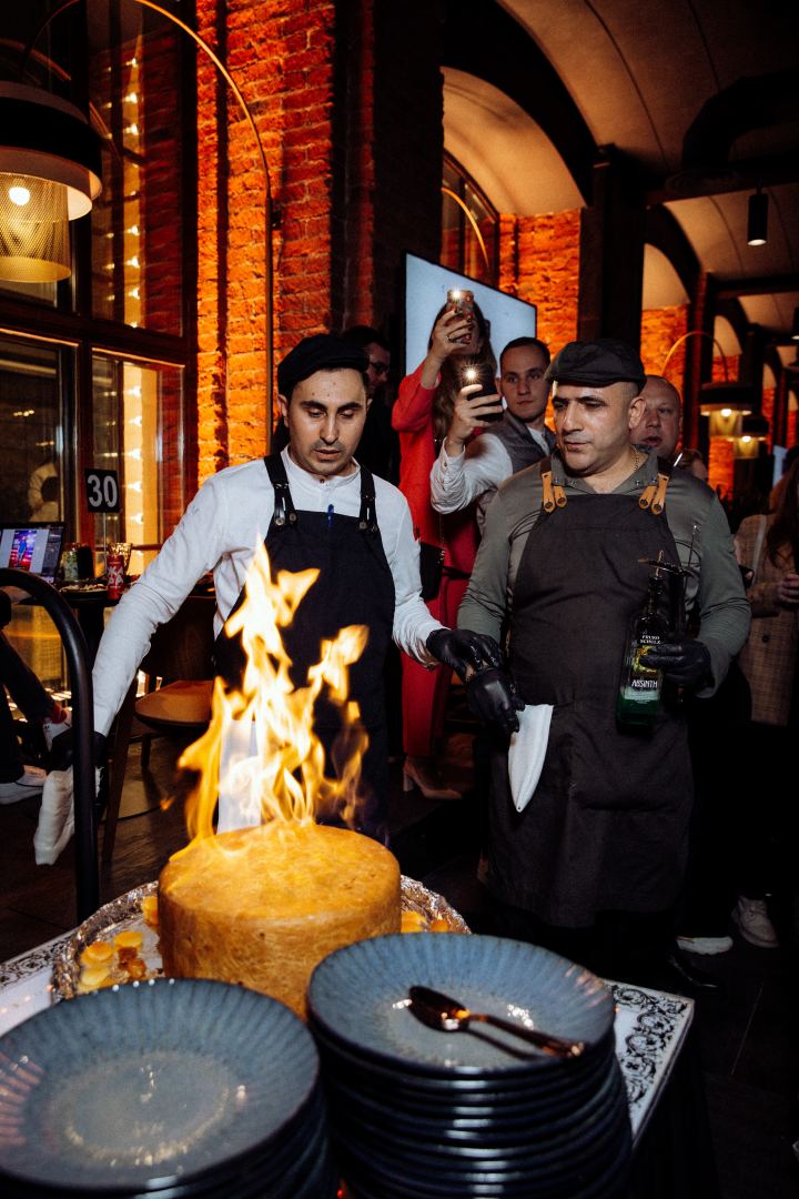 Очень вкусное pre-party  фестиваля "ЖАРА" в Москве с азербайджанскими блюдами -  запеченный ягненок, шах-плов, кутабы... (ФОТО)
