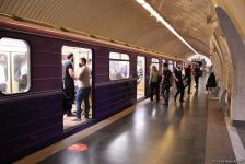 Бакинцы очарованы музеем под землей! На станции метро "Низами" открылась  экспозиция в честь Года Низами Гянджеви (ФОТО)