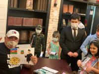 Baku Book Center и Бахрам Багирзаде провели праздник книги для детей из семей шехидов (ФОТО)