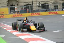 В Баку стартовали свободные заезды FIA F2 Гран-при Азербайджана (ФОТО)