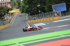 В Баку стартовали свободные заезды FIA F2 Гран-при Азербайджана (ФОТО)