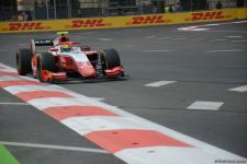 В Баку стартовали свободные заезды FIA F2 Гран-при Азербайджана (ФОТО)