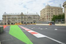 В Баку стартовали свободные заезды FIA F2 Гран-при Азербайджана (ФОТО)