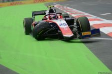 В Баку стартовали свободные заезды FIA F2 Гран-при Азербайджана (ФОТО)