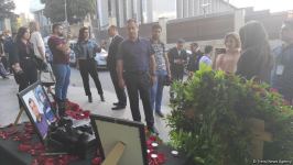 В Баку чтят память журналистов, погибших в результате подрыва на мине в Кельбаджаре (ФОТО)