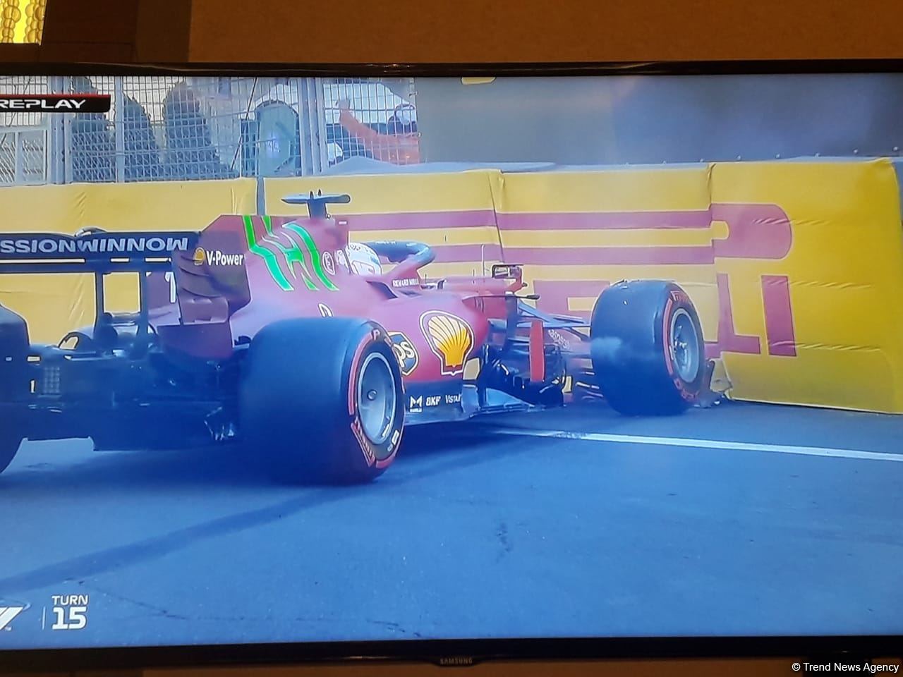 Очередная авария болида на Гран-при Азербайджана F1 в Баку (ФОТО)