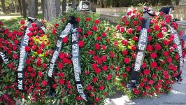 Общественность чтит память журналистов, погибших в результате подрыва на мине в Кельбаджаре (ФОТО/ВИДЕО)