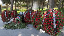 Общественность чтит память журналистов, погибших в результате подрыва на мине в Кельбаджаре (ФОТО/ВИДЕО)