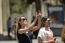В рамках Гран-при Азербайджана в Баку стартовал третий свободный заезд в классе Формулы-1 (ФОТО)