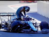 F-1 Qualifying Session of Azerbaijan Grand Prix records first crash (PHOTO)