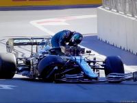 F-1 Qualifying Session of Azerbaijan Grand Prix records first crash (PHOTO)