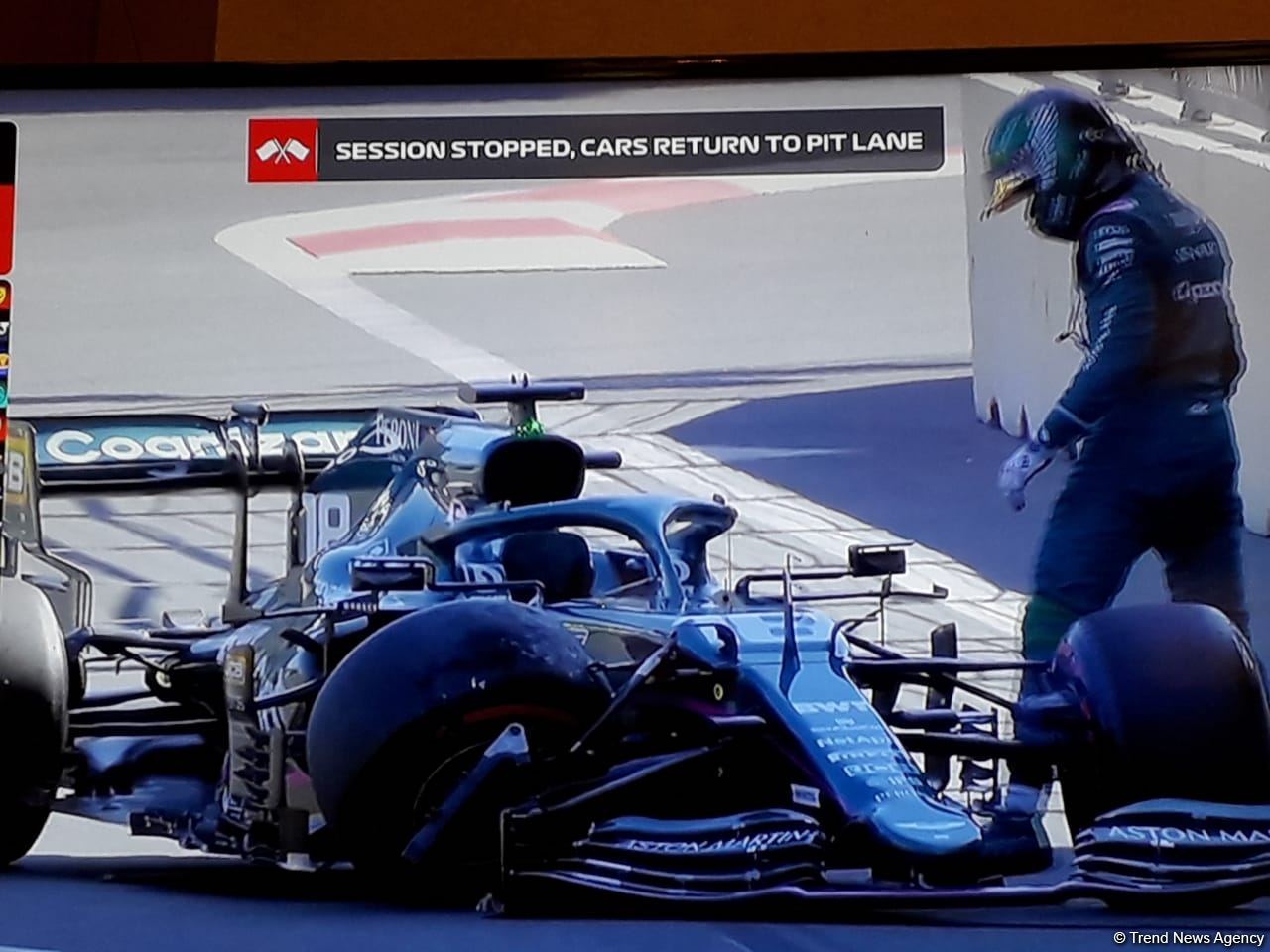 F-1 Qualifying Session of Azerbaijan Grand Prix records first crash (PHOTO)