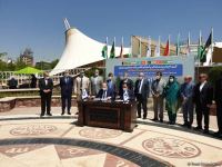 Iranian company signs MoU with ECO to renovate Abbas Abad region (PHOTO)