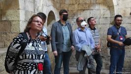 Иностранные дипломаты посетили разрушенный армянами комплекс «Имарет» в Агдаме (ФОТО)