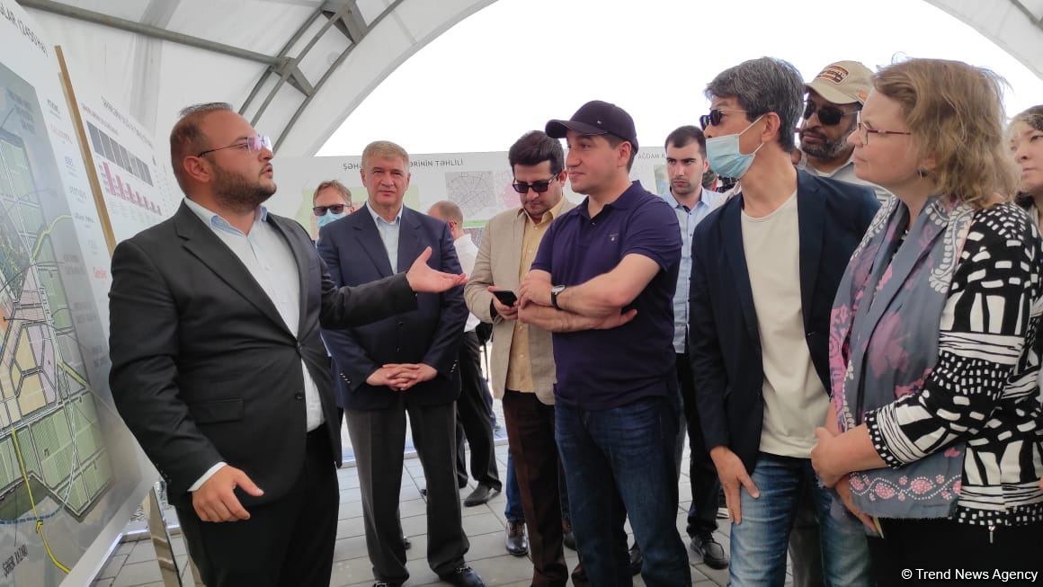 Иностранные дипломаты ознакомились с проектами «Умное село» и «Умный город» в Агдаме (ФОТО)