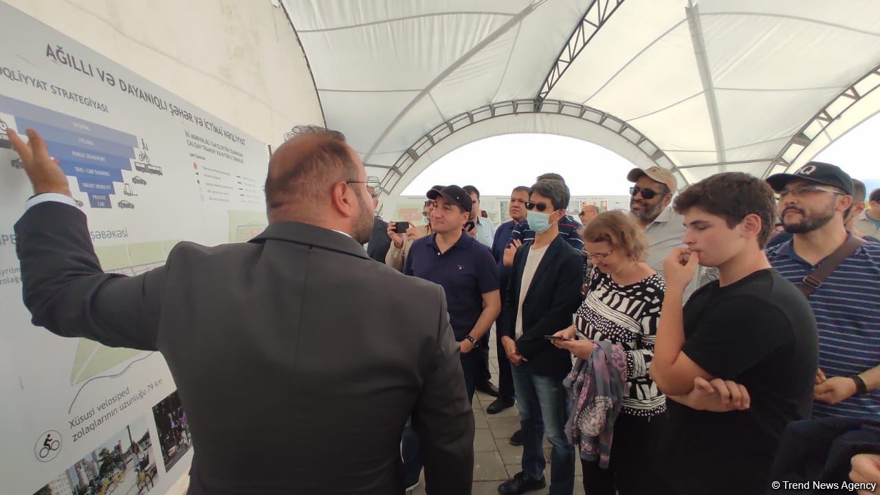 Иностранные дипломаты ознакомились с проектами «Умное село» и «Умный город» в Агдаме (ФОТО)