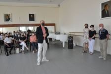Всемирно известный хореограф посетил Бакинскую академию хореографии (ФОТО)
