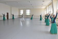 Всемирно известный хореограф посетил Бакинскую академию хореографии (ФОТО)