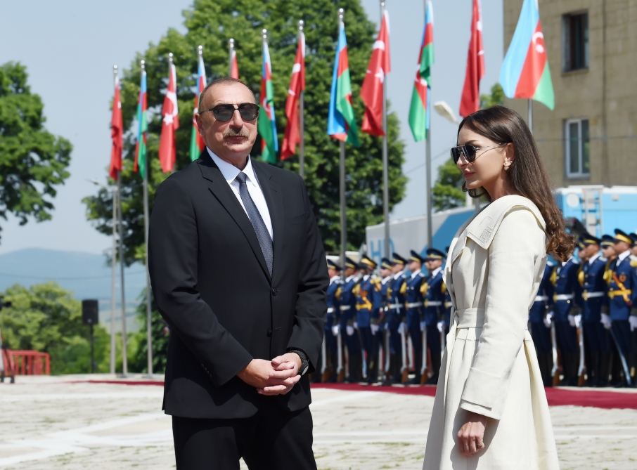 В Шуше прошла церемония официальной встречи Президента Турции Реджепа Тайипа Эрдогана - ИСТОРИЧЕСКОЕ СОБЫТИЕ (ФОТО/ВИДЕО)