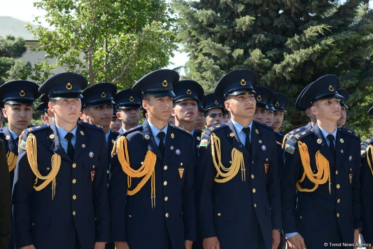 Начальник Военного лицея им. Нахчыванского обратился к курсантам первого после Отечественной войны выпуска (ФОТО/ВИДЕО)