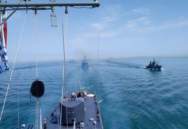 Azerbaijani Navy holding tactical exercises (PHOTO)
