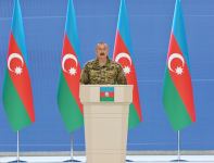 Президент, Верховный главнокомандующий Ильхам Алиев встретился с группой руководителей и личного состава Азербайджанской армии по случаю Дня Вооруженных сил (ФОТО/ВИДЕО)