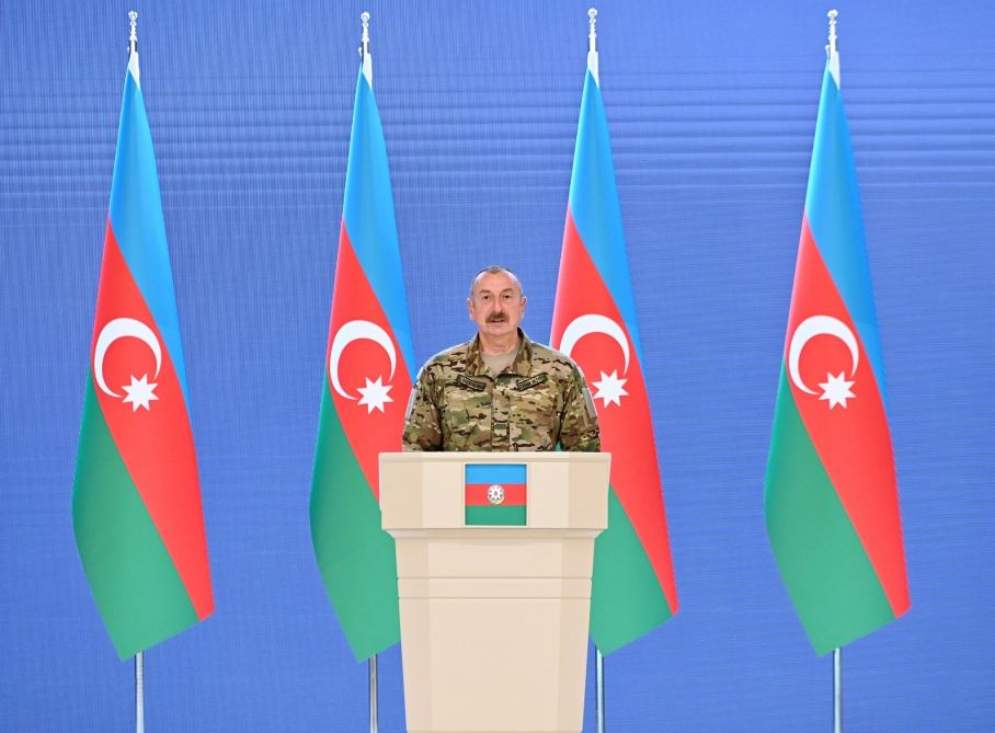 Президент, Верховный главнокомандующий Ильхам Алиев встретился с группой руководителей и личного состава Азербайджанской армии по случаю Дня Вооруженных сил (ФОТО/ВИДЕО)