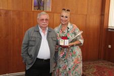 Сотрудники Trend.az и Day.Аz награждены Союзом театральных деятелей Азербайджана (ФОТО)