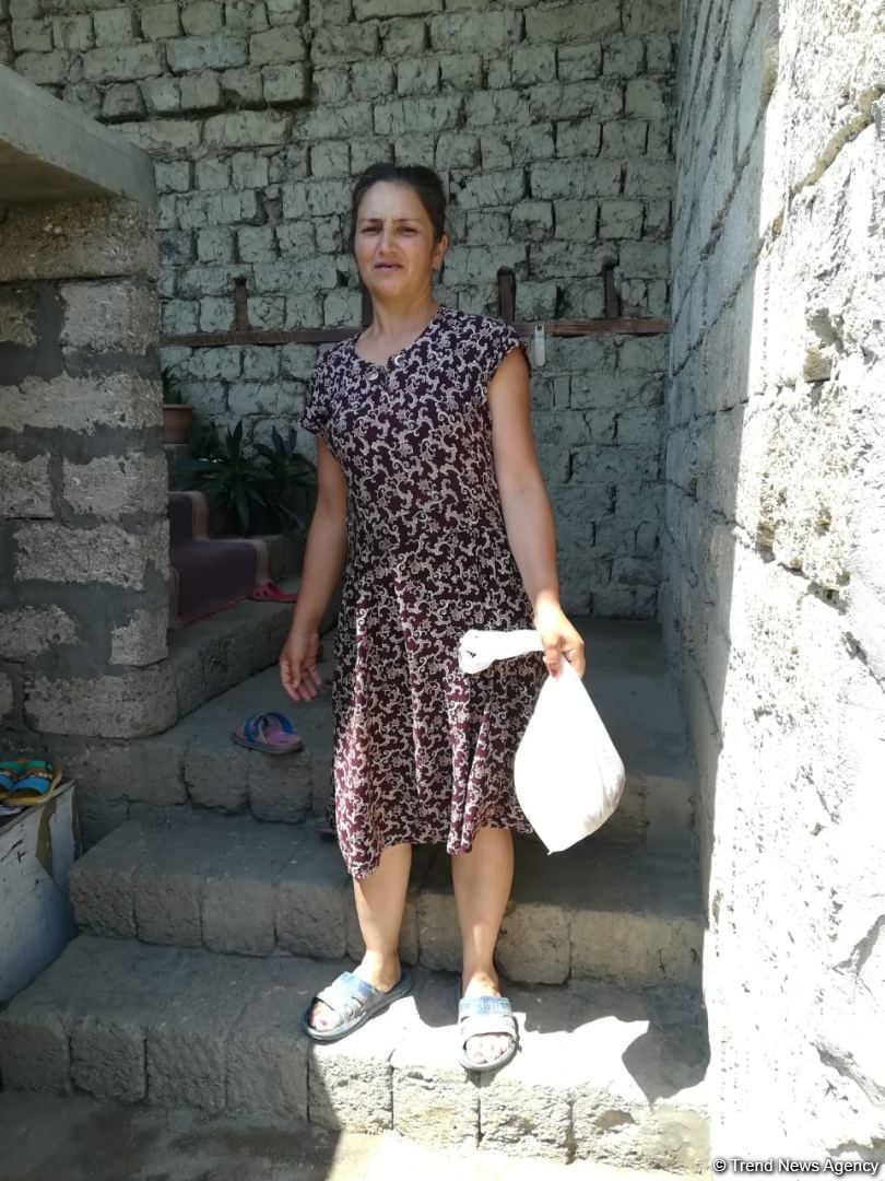 По инициативе депутата Севиль Микаиловой в Худате розданы праздничные подарки по случаю Гурбан байрамы (ФОТО)