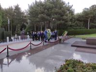 Turkey's ruling party delegation visits Alley of Honor, Alley of Martyrs in Baku (PHOTO)