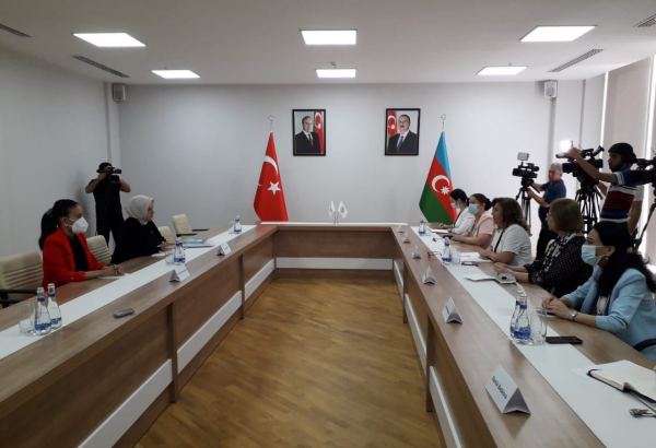 Another meeting held in Baku between ruling parties of Turkey and Azerbaijan (PHOTO)