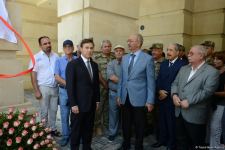 В Баку состоялось открытие барельефа на доме, где жила народная артистка Амалия  Панахова (ФОТО)