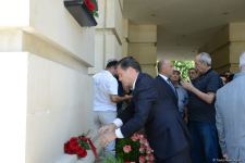 В Баку состоялось открытие барельефа на доме, где жила народная артистка Амалия  Панахова (ФОТО)