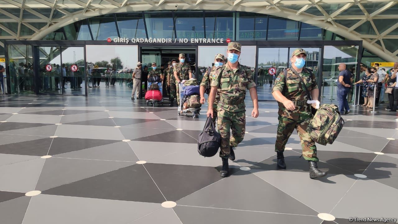 Группа азербайджанских пожарных, отправленных в Турцию для борьбы с лесными пожарами, вернулась на родину (ФОТО)