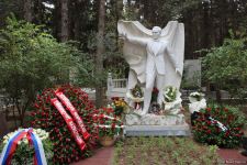 Его жизнь была полна  творческих успехов: в Баку почтили память Муслима Магомаева (ФОТО)