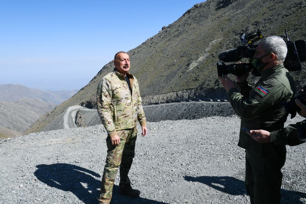 Президент Ильхам Алиев: Армянский солдат – дезертир и трус