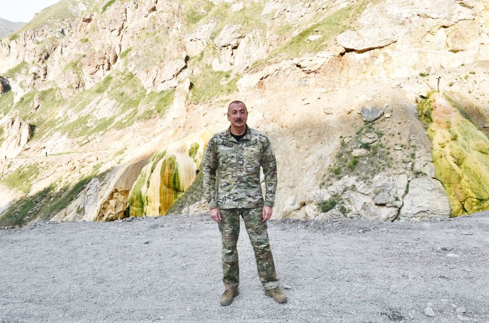 Президент Ильхам Алиев и Первая леди Мехрибан Алиева посетили Кяльбаджарский и Лачинский районы (ФОТО)