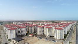 Azerbaijani president, first lady attend ceremony of presenting apartments, cars to families of martyrs (PHOTO/VIDEO)