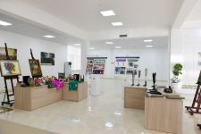 Azerbaijani president, first lady attend ceremony of presenting apartments, cars to families of martyrs (PHOTO/VIDEO)