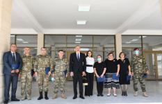 Azerbaijani president, first lady attend ceremony of presenting apartments, cars to families of martyrs (PHOTO/VIDEO)